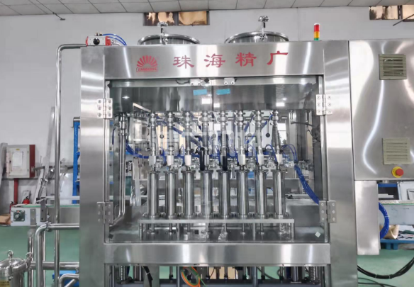 精廣潤滑油灌裝機 精廣潤滑油灌裝機