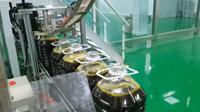 為什么菜籽油灌裝時特別容易氣起泡沫 為什么菜籽油灌裝時特別容易氣起泡沫