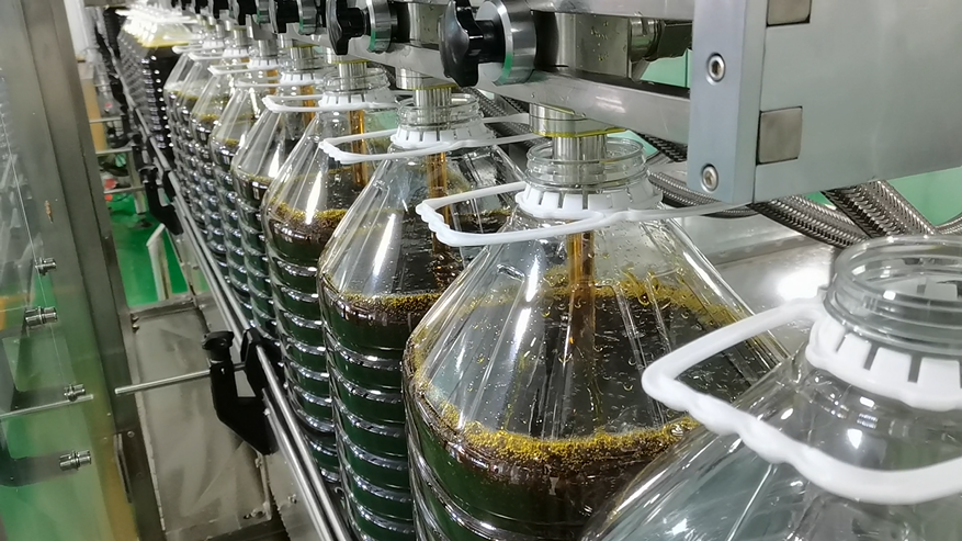 流量計式食用油灌裝機 流量計式食用油灌裝機